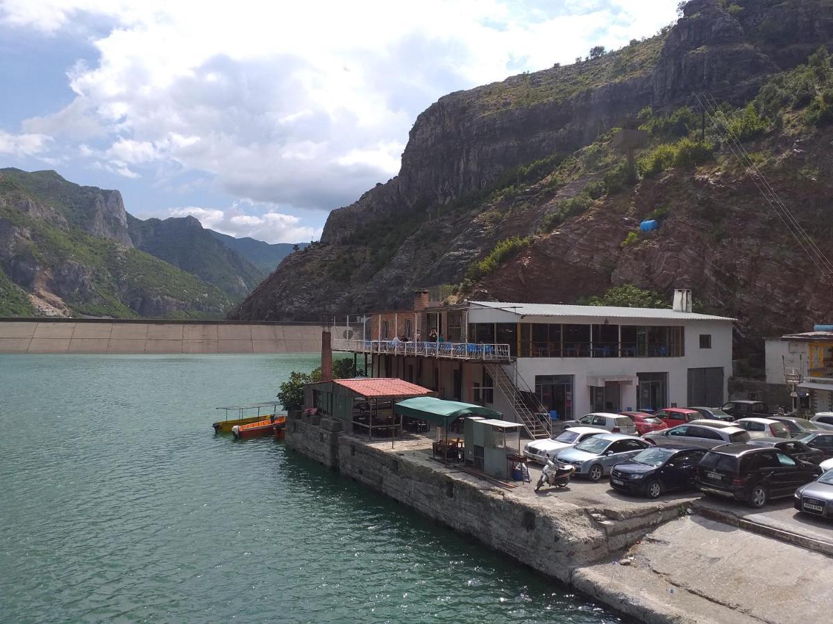 Rozafa Ferry & Accommodation Koman Esterno foto